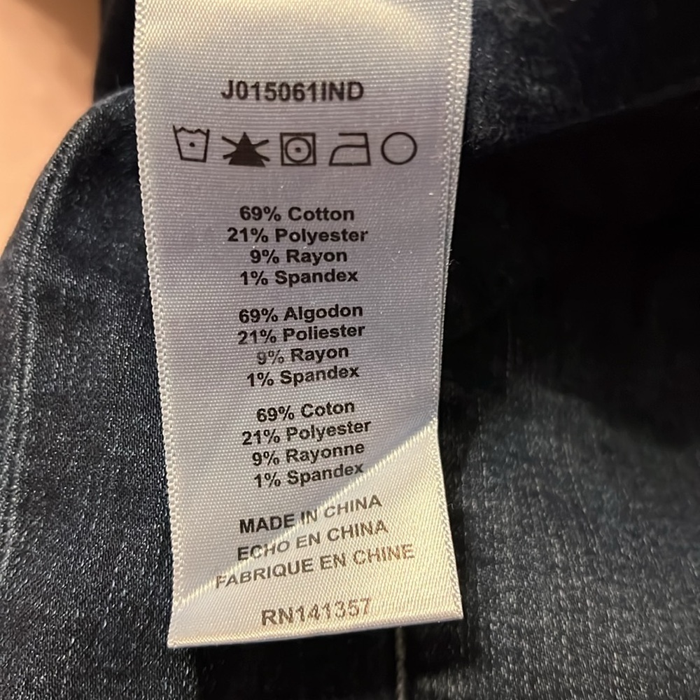 Band of Gypsies Stretchy Flare Jeans 28 - Picture 10 of 10